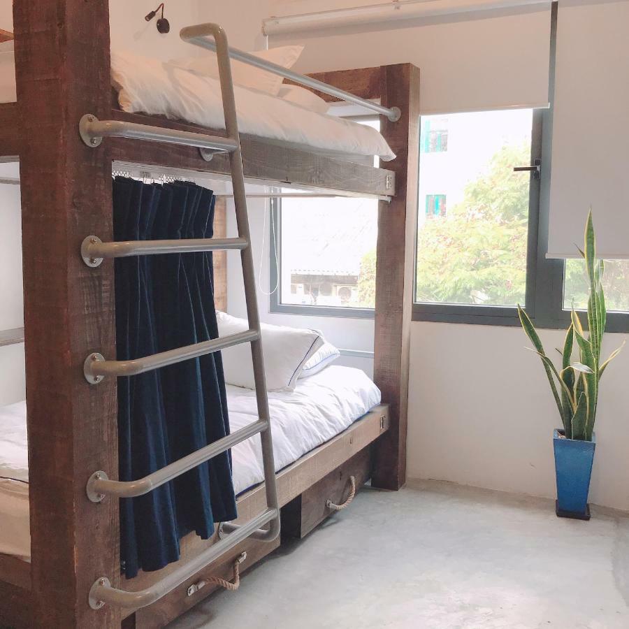 Hostel The Dorm Saigon (Adults Only) Ho-Chi-Minh-Stadt Exterior foto