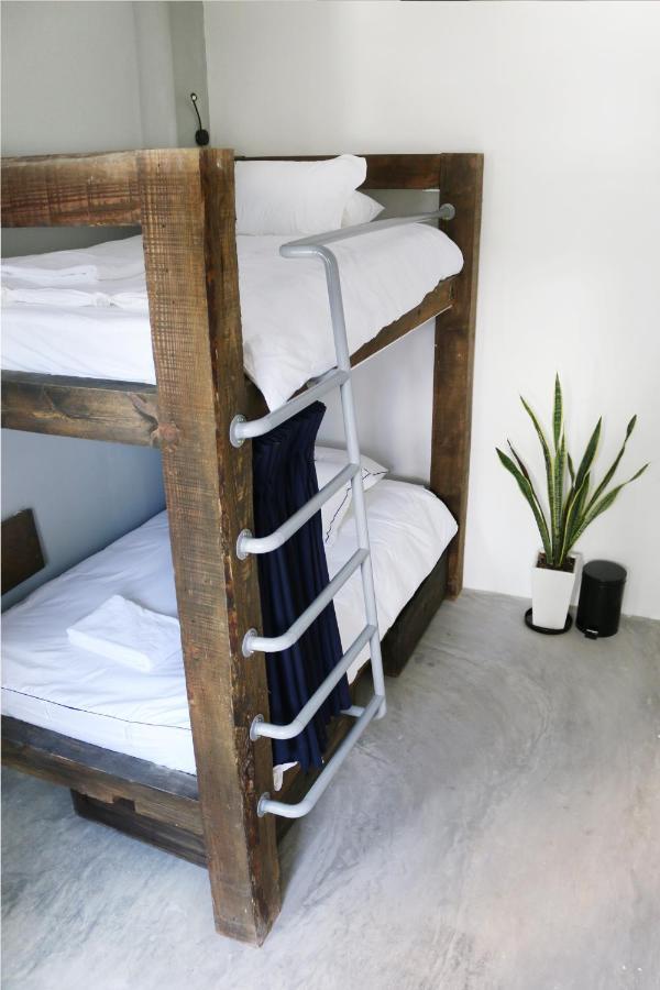 Hostel The Dorm Saigon (Adults Only) Ho-Chi-Minh-Stadt Zimmer foto